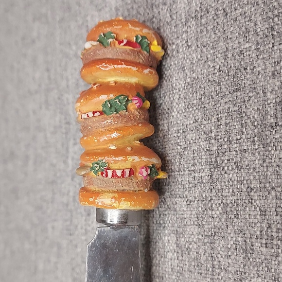 Vintage Novelty Hamburger Hotdog Picnic Butter Cheese Spreaders - Picture 4 of 7